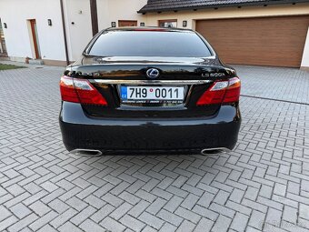 Lexus LS 600h V8, koupeno v ČR - 6