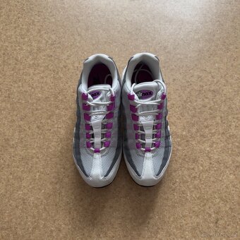 Nike Air Max 95 Hyper Violet - 6