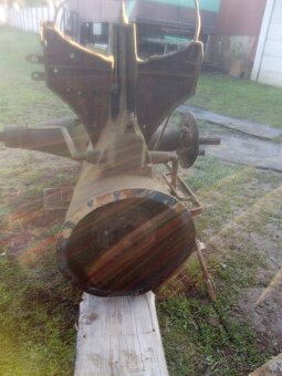 FORDSON - 6