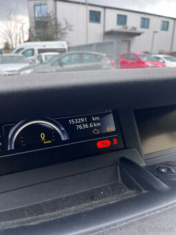 Prodám Renault Grand Scenic 2.0dci nepojizdne - 6