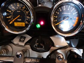 Suzuki GSX 1400 - 6