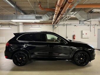 Porsche Cayenne 958 Platinum Edition - 6
