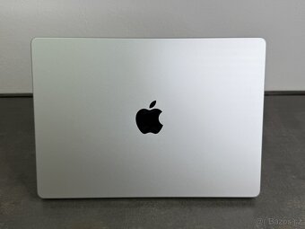 MacBook Pro 14'' 2021 / M1 Pro / 32GB / 512GB SSD / Silver - 6