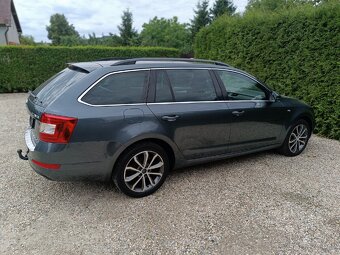 ŠKODA OCTAVIA 3 - 6