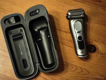 Holicí strojek Braun Series 9 PRO+ Wet&Dry 9675cc - 6