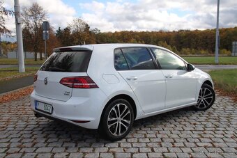 GOLF 7 5dv. 1.4TSI-92kw,LOUNGE,NEZ.TOP,Výhřev Volantu,2015 - 6