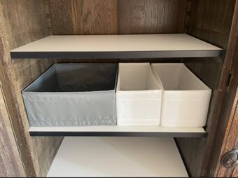 Starožitná šatní skříň - 6