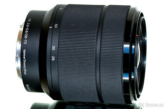 Sony FE 28-70mm f/3,5-5,6 + UV Skilight filtr TOP STAV - 6
