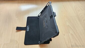 UAG pouzdro na iPad 7.generace - červené - 6