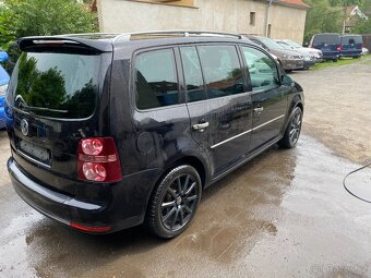 Volkswagen Touran, 2.0 TDI Highline,7míst - 6