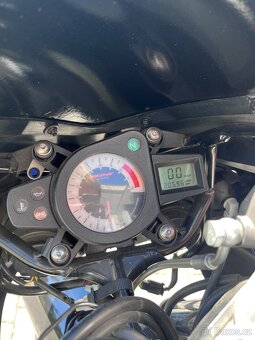 Yamaha TZR 50 2010 - stačí řidičák Am - 6