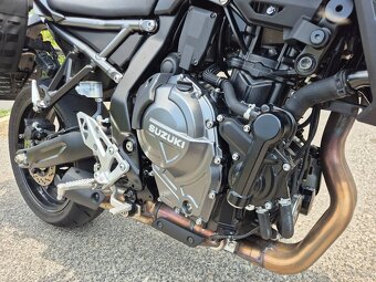 Suzuki GSX-8S, r.v. 2024, perfektní stav, 1. majitel - 6