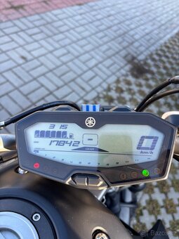 YAMAHA MT07 2015 - 6