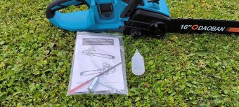 Aku řetězová pila 16" pro 2ks Makity baterie 18V - skladem - 6