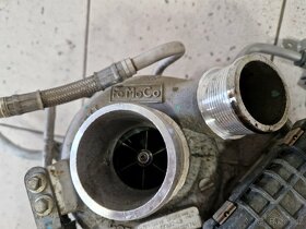 Range Rover 4.4 TDV8 pravé primární turbodmychadlo - 6