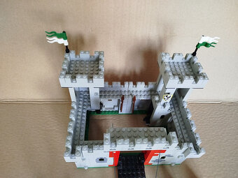 Lego 6073 Knight's Castle - 6