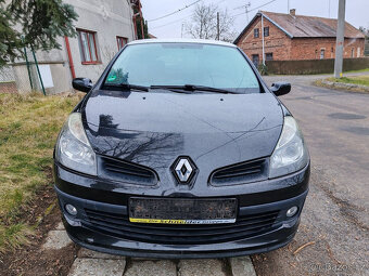 benzínový Renault Clio 1.2 edice Rip Curl   10/2007 - 6