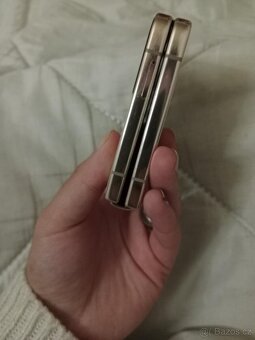 Samsung Galaxy Z filp4 - 6