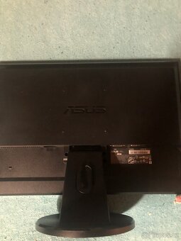 Herní starší počítač s monitorem Asus 60hz - 6