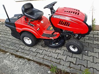 zahradní traktor MTD Hydro - 6