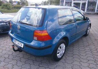 Volkswagen Golf 1.4i klima,2x kola benzín manuál 55 kw - 6