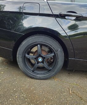 BMW E90 325d 145 kw - 6