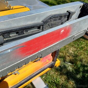 Stolní pila Dewalt DW745 - 6