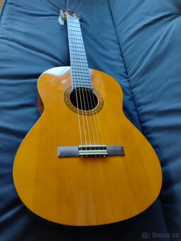 Kytara Yamaha - 6