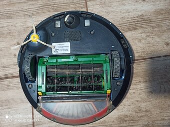 Robotický vysavač iRobot Roomba 581 - 6