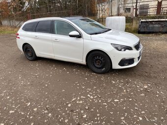 Peugeot 308 - 6