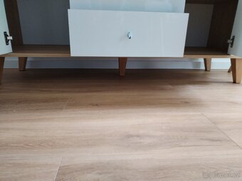 Skříňka kamkoliv - 6