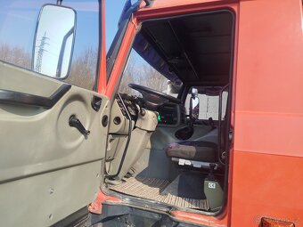 kabina Tatra E lll - 6