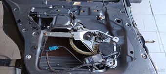 Leve zadni dvere bmw e34 - 6