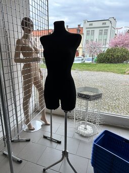 Vybavení do obchodu - 6