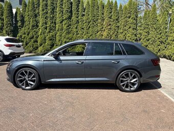 Skoda superb 2.0 TDI DSG sportline - 6