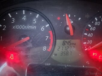 Nissan micra - 6