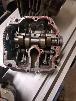 Yamaha TT 600e Motor - 6