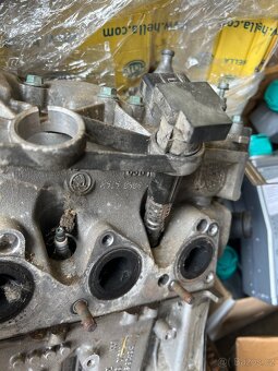 Škoda Fabia motor 1,2 8V - 6