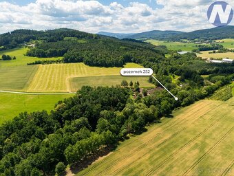 Prodej dvou pozemků o výměře 7.891 m2 u lesa v Třebanicích - - 6