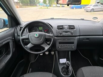 Prodám Škoda Roomster Scout 1,2 TSi - 6
