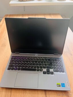Lenovo LOQ 15IRX10 Luna Grey - I5 / RTX 5060 - 6