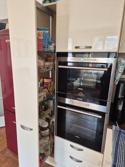 Kuchyně včetně spotřebičů a desky Technistone - 6