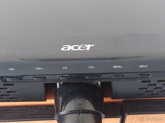 Monitor Acer + držák na zeď - 6