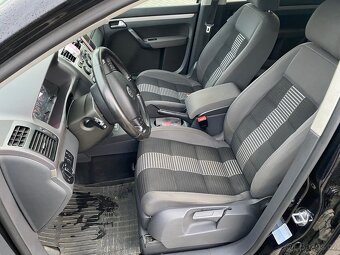 VW Touran 1.9 77kw, 2008, 7 míst - 6
