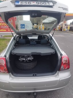 Toyota Avensis 2.0 D-4D - 6