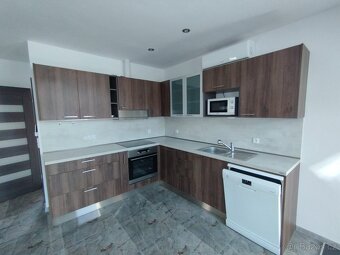 Pronájem bytu 3+kk 90 m2, s terasou 18m2 , Ledeč nad Sázavo - 6