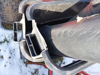 Zahradní traktůrek Husqvarna LT 151 se sněžnou radlicí, sány - 6