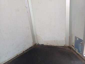 Prodám  přepravník  Humer  na  1,5 koně - 6