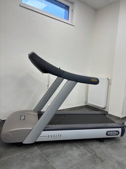 Technogym excite 700 led displej - 6