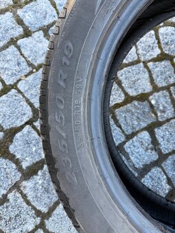 Prodám sadu letních pneu 235/50 r19 - 6